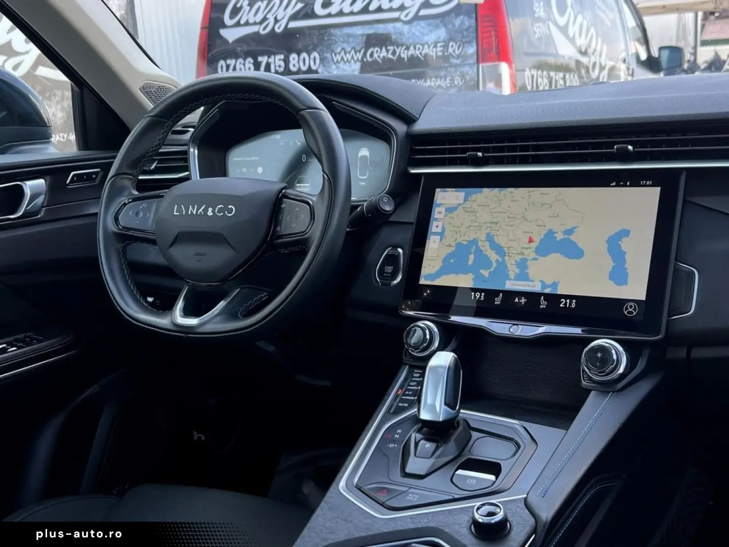 Lynk-Co 01