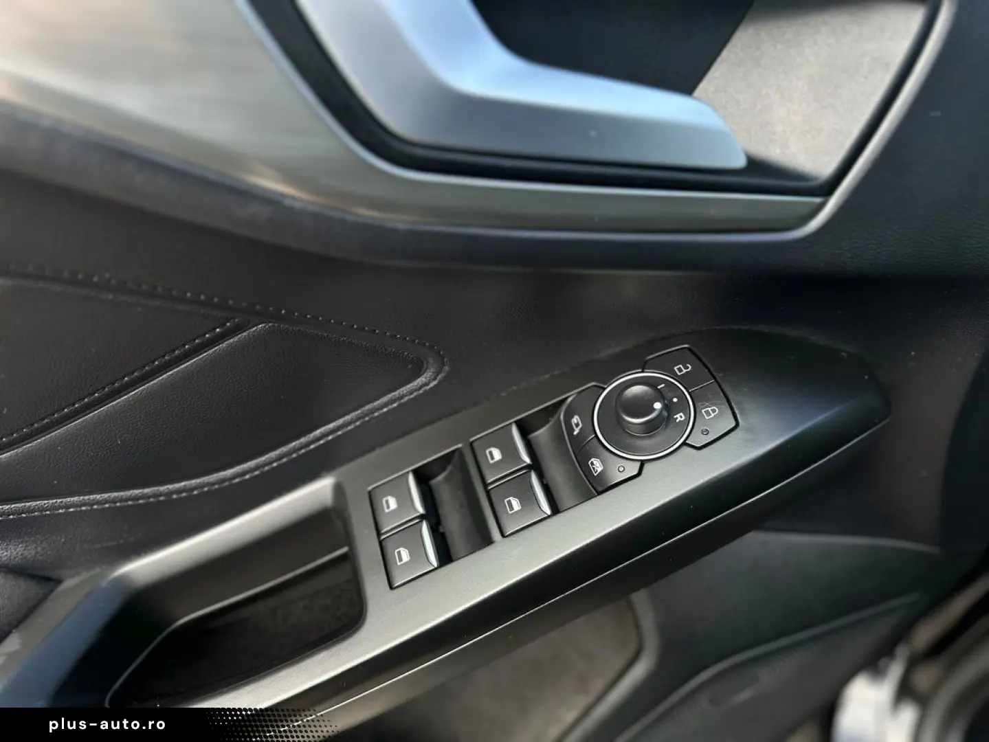 Ford Focus 1.5Tdci Titanium 116CP LED Carlig Camera Garantie