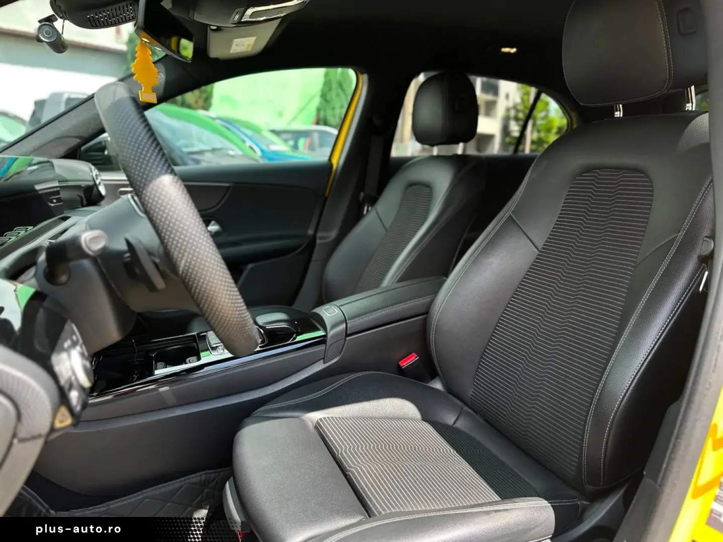 Mercedes-Benz A-200