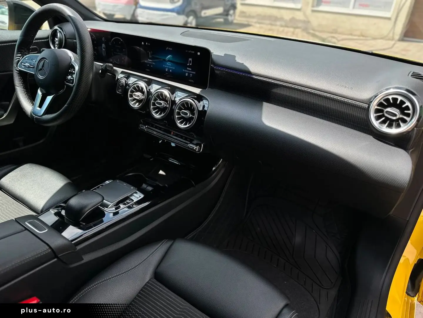Mercedes-Benz A-200