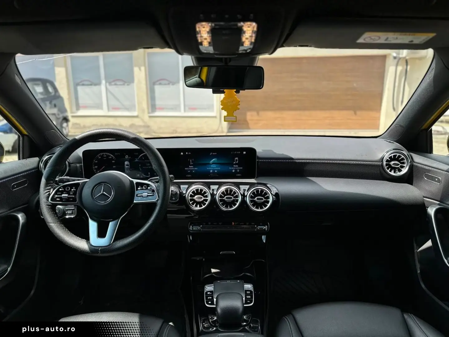 Mercedes-Benz A-200