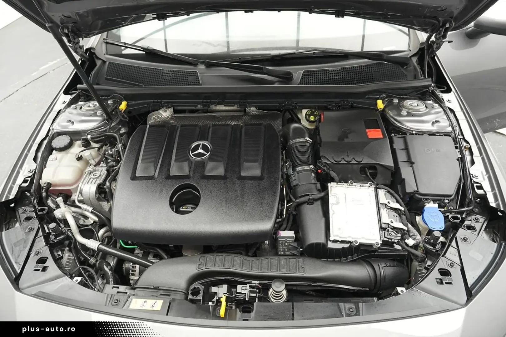 Mercedes-Benz Cla-180