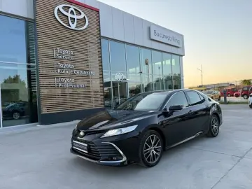 Toyota Camry Dynamic 2.5 Hybrid 218 Cp
