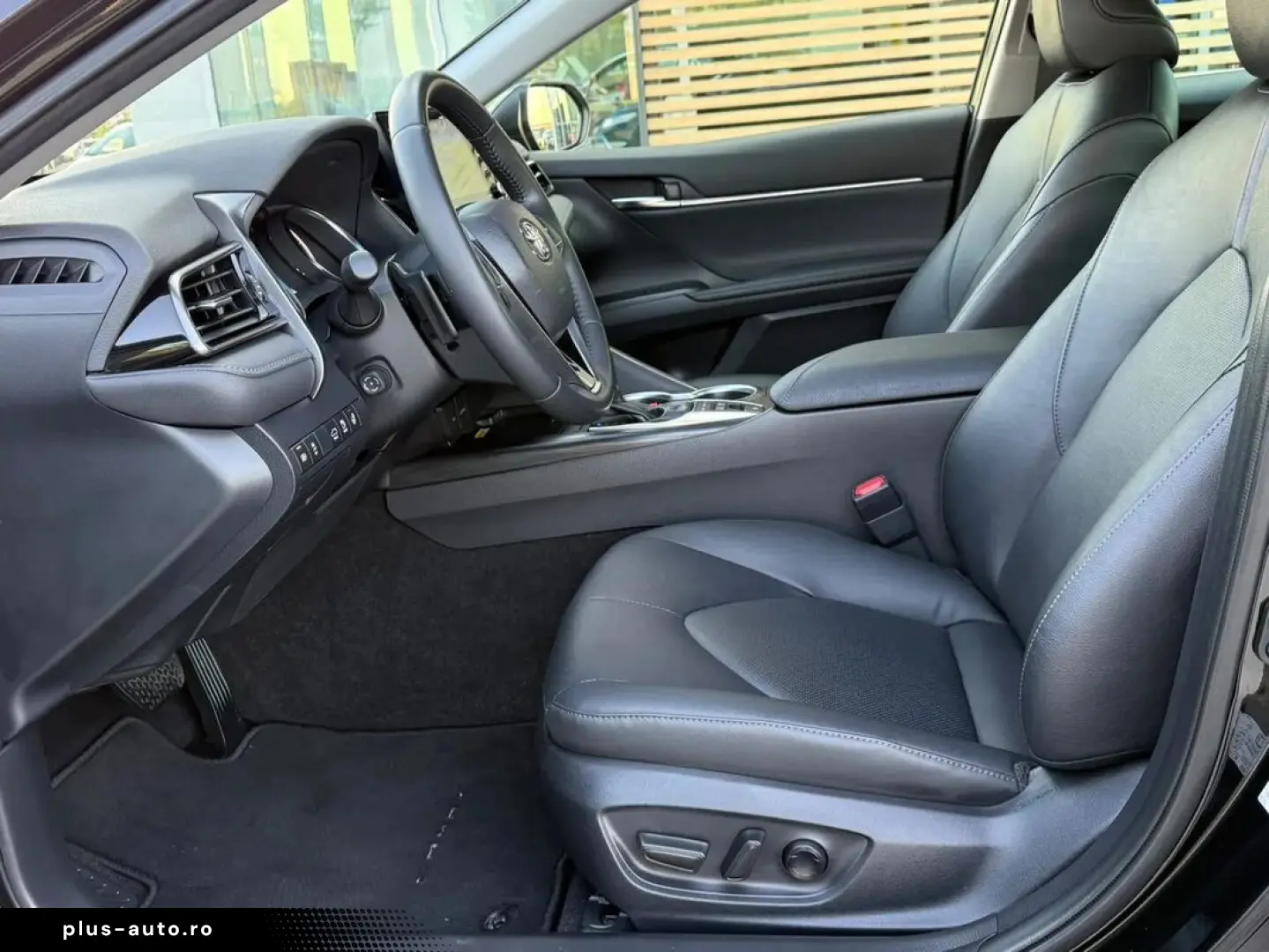 Toyota Camry Dynamic 2.5 Hybrid 218 Cp