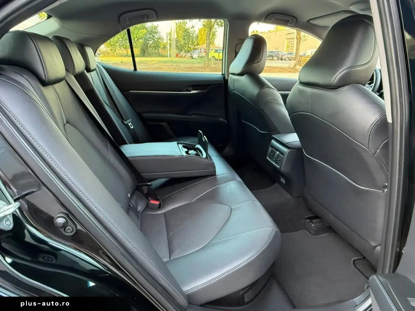Toyota Camry Dynamic 2.5 Hybrid 218 Cp