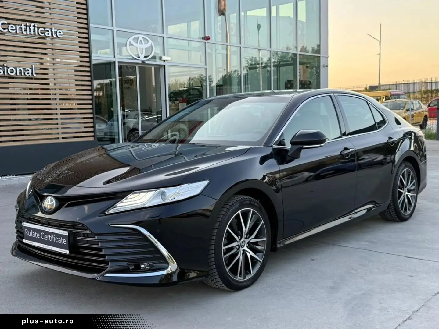 Toyota Camry Dynamic 2.5 Hybrid 218 Cp