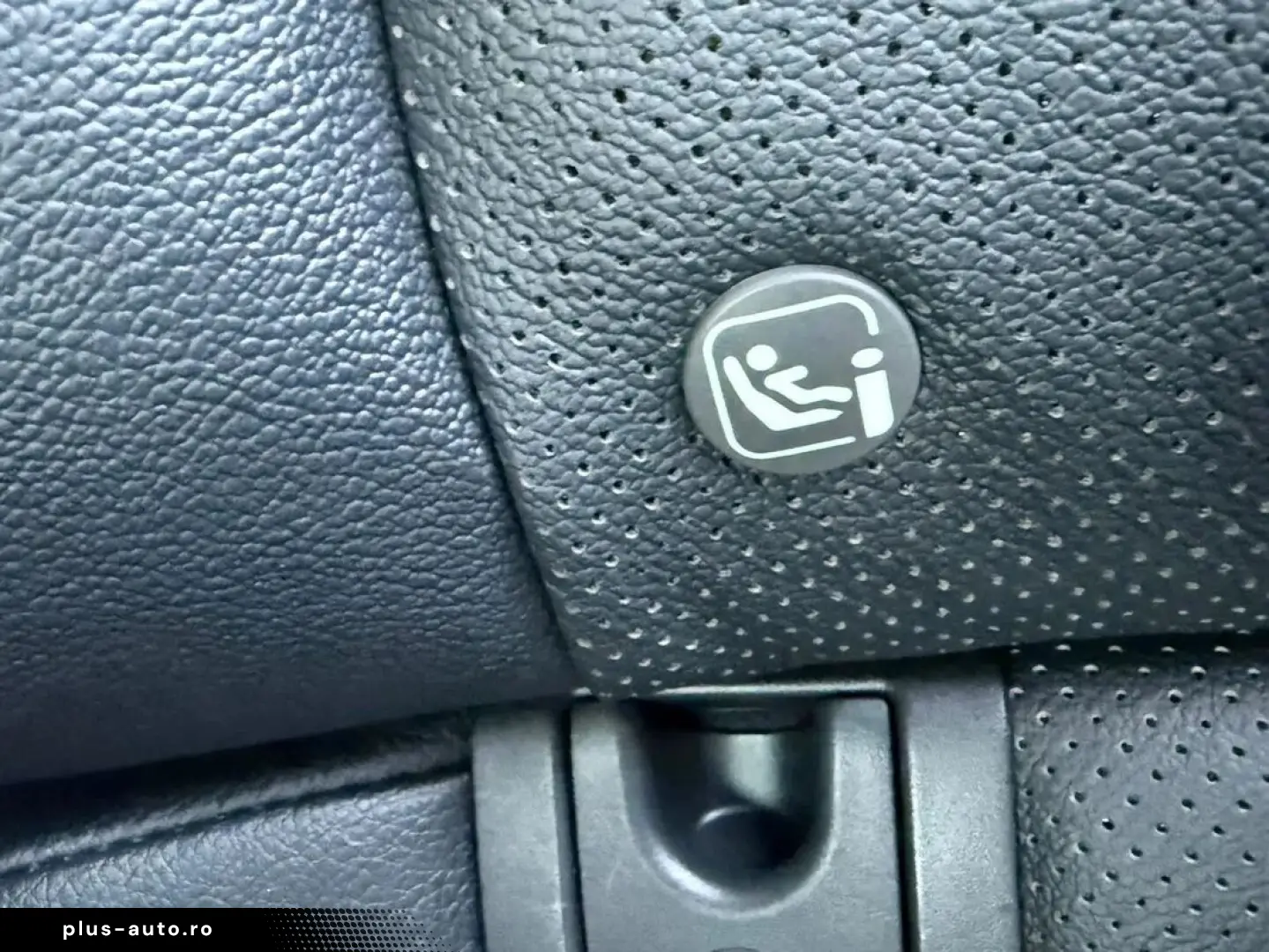 Toyota Camry Dynamic 2.5 Hybrid 218 Cp