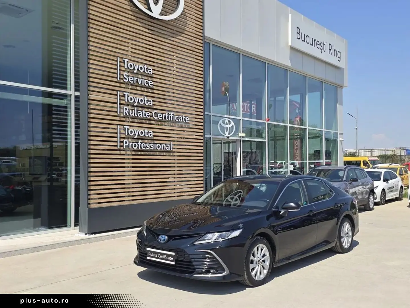 Toyota Camry 2.5 Hybrid Business
