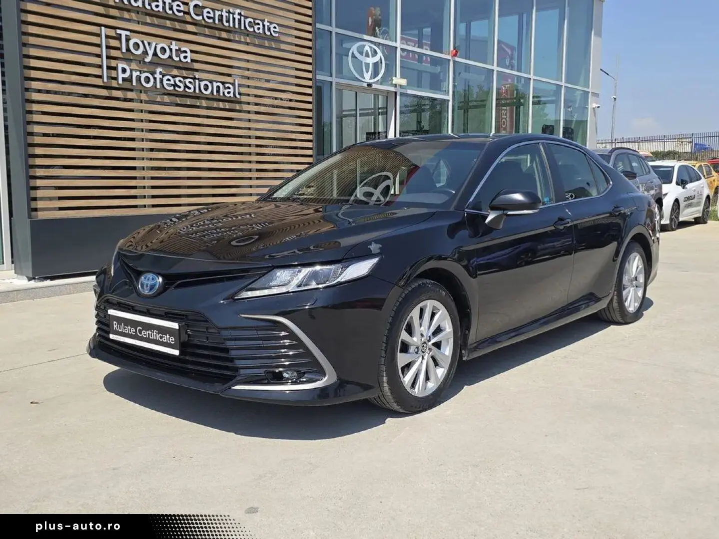 Toyota Camry 2.5 Hybrid Business