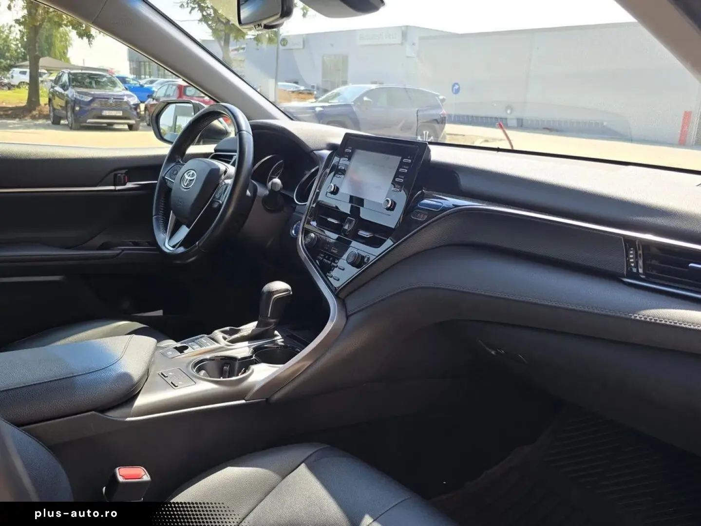 Toyota Camry 2.5 Hybrid Business