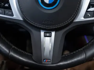 BMW X5 xDrive45e BLACK LINE