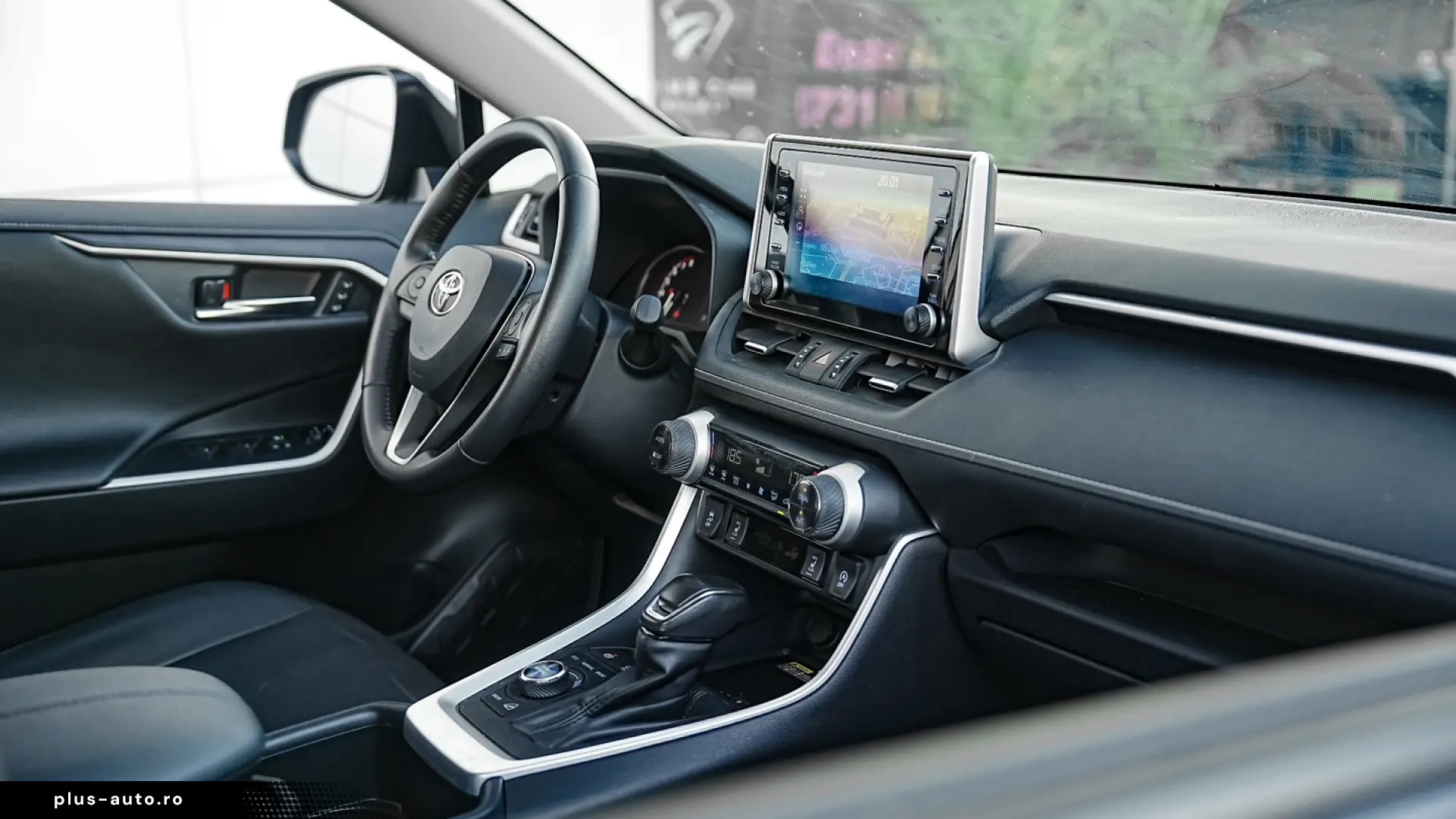 Toyota RAV4 2.0P CVT AWD Luxury