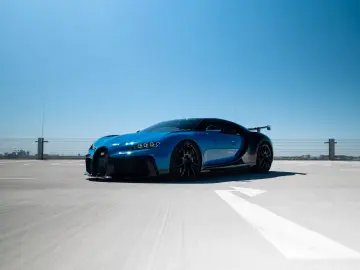 BUGATTI PUR SPORT 1 of 60   AGILE BLUE & BLACK CARBON
