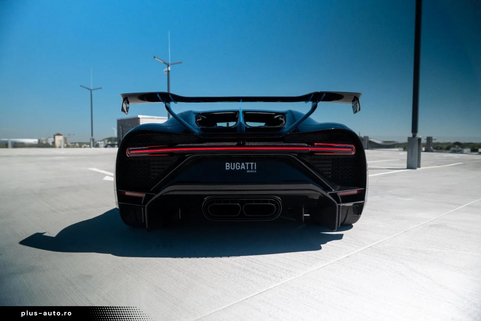 BUGATTI PUR SPORT 1 of 60   AGILE BLUE & BLACK CARBON