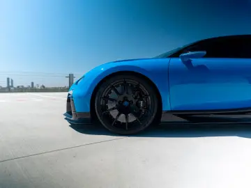 BUGATTI PUR SPORT 1 of 60   AGILE BLUE & BLACK CARBON