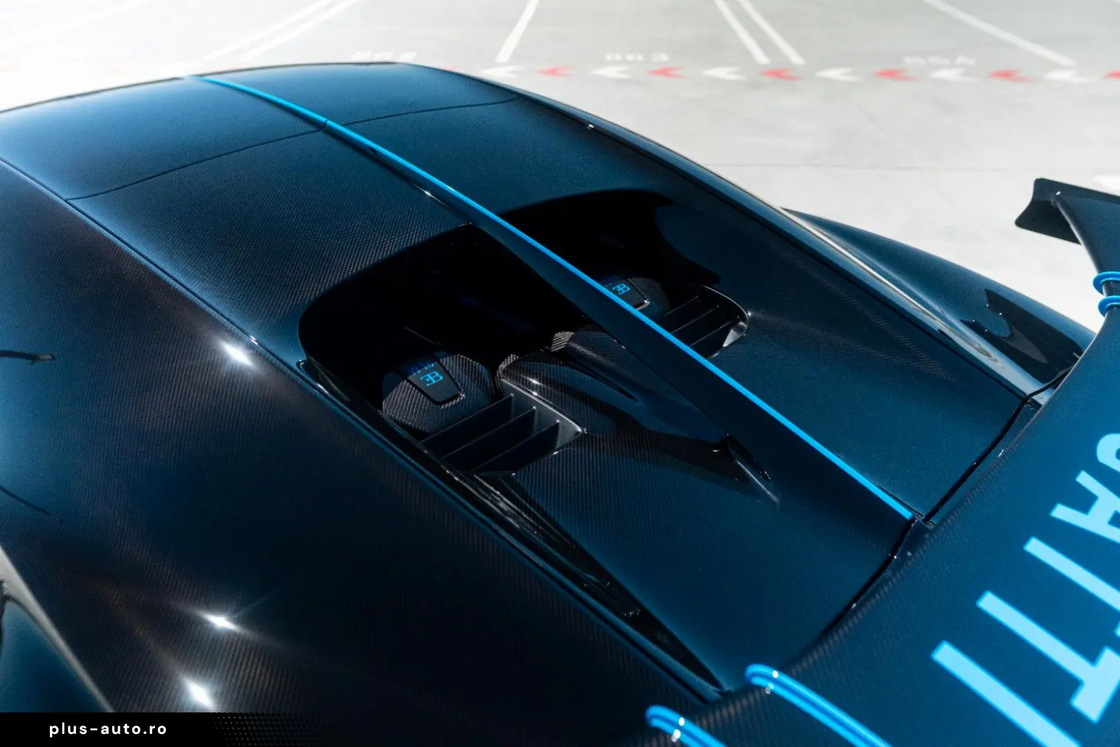 BUGATTI PUR SPORT 1 of 60   AGILE BLUE & BLACK CARBON