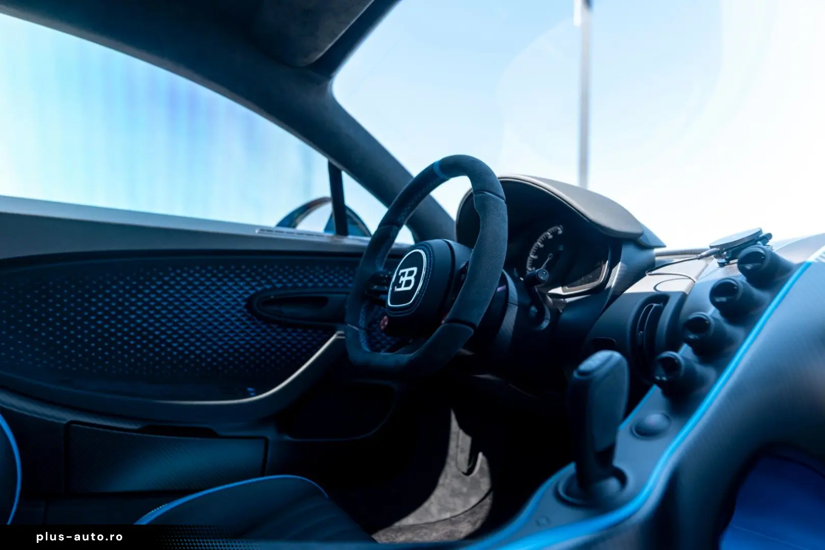 BUGATTI PUR SPORT 1 of 60   AGILE BLUE & BLACK CARBON