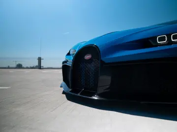 BUGATTI PUR SPORT 1 of 60   AGILE BLUE & BLACK CARBON