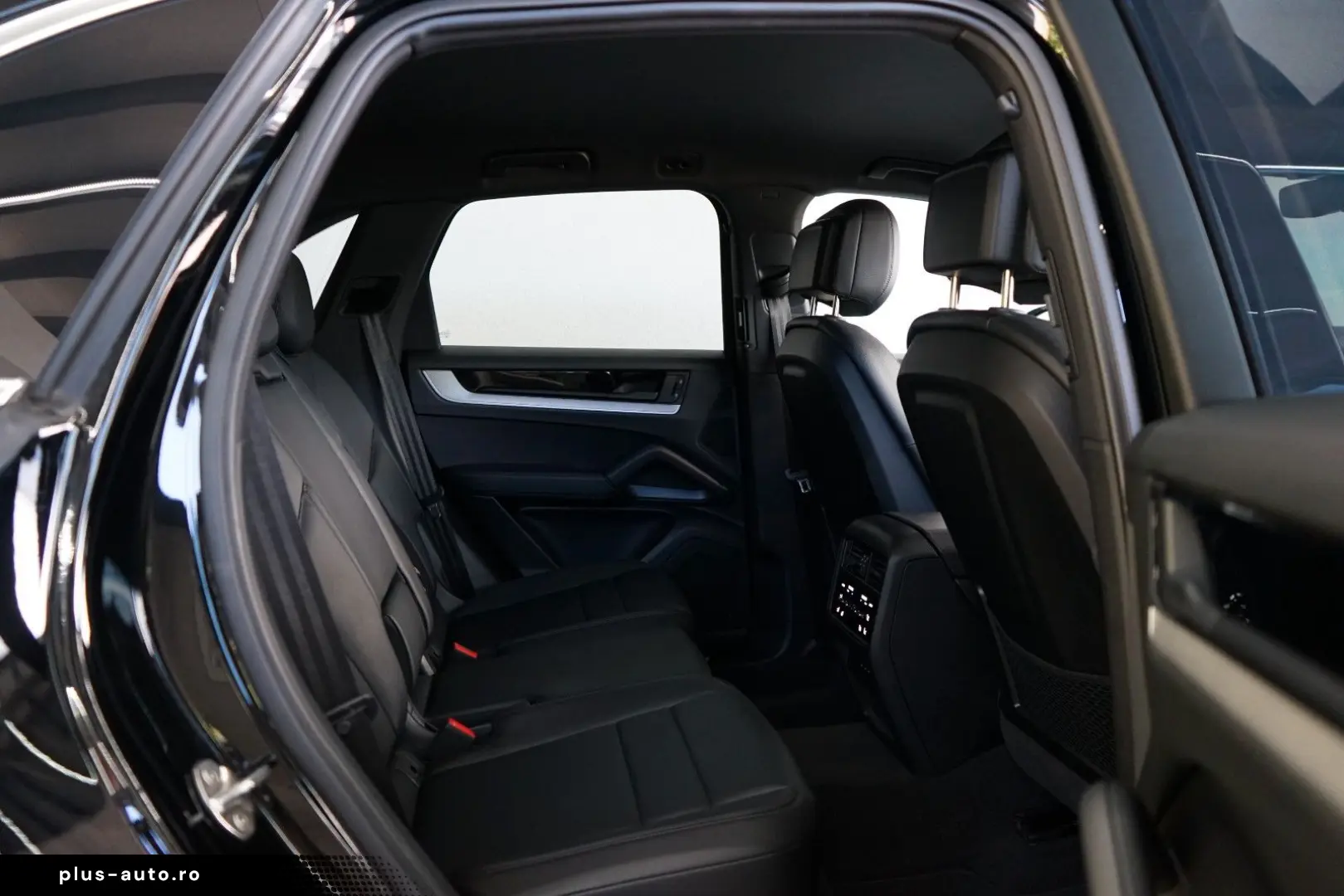 PORSCHE Cayenne E-Hybrid Massage Sitzklima InnoDrive 14W