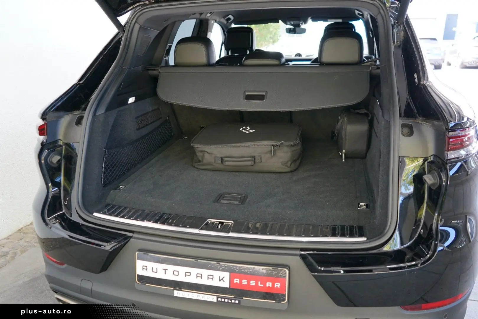 PORSCHE Cayenne E-Hybrid Massage Sitzklima InnoDrive 14W