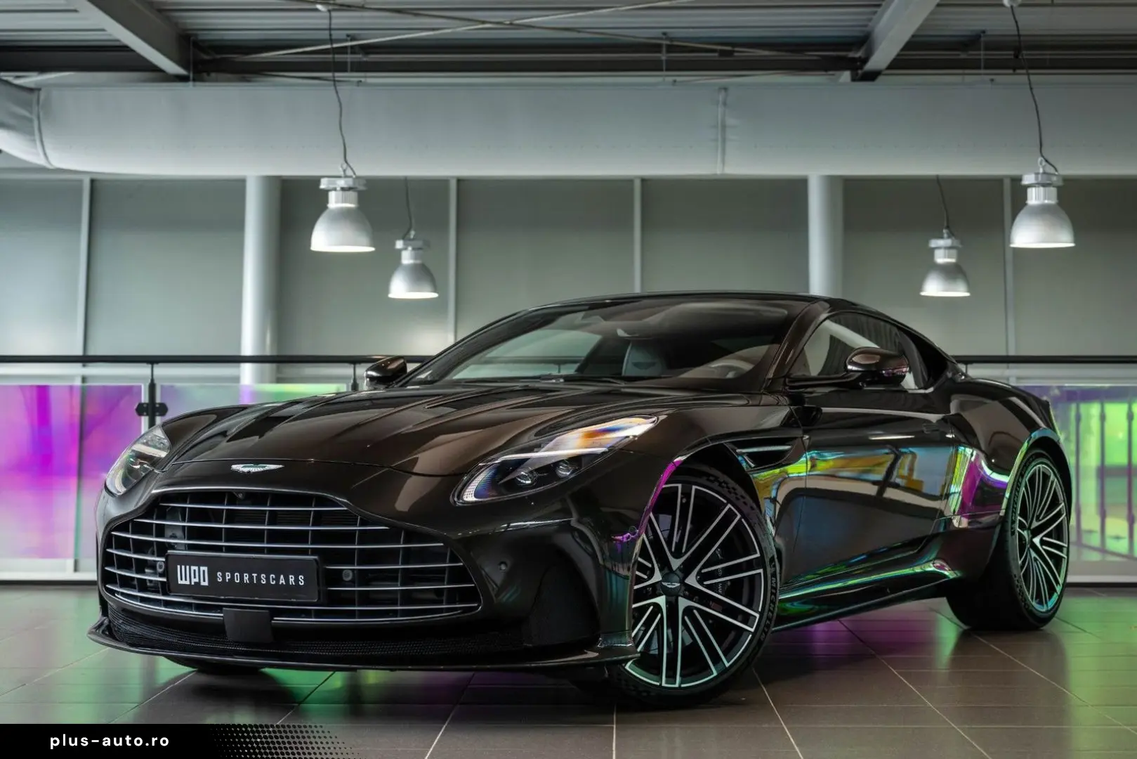 ASTON MARTIN DB12 4.0 V8