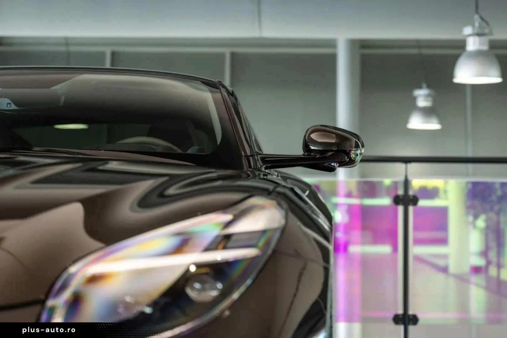 ASTON MARTIN DB12 4.0 V8