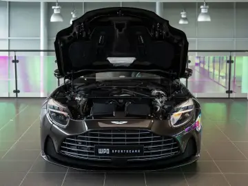 ASTON MARTIN DB12 4.0 V8