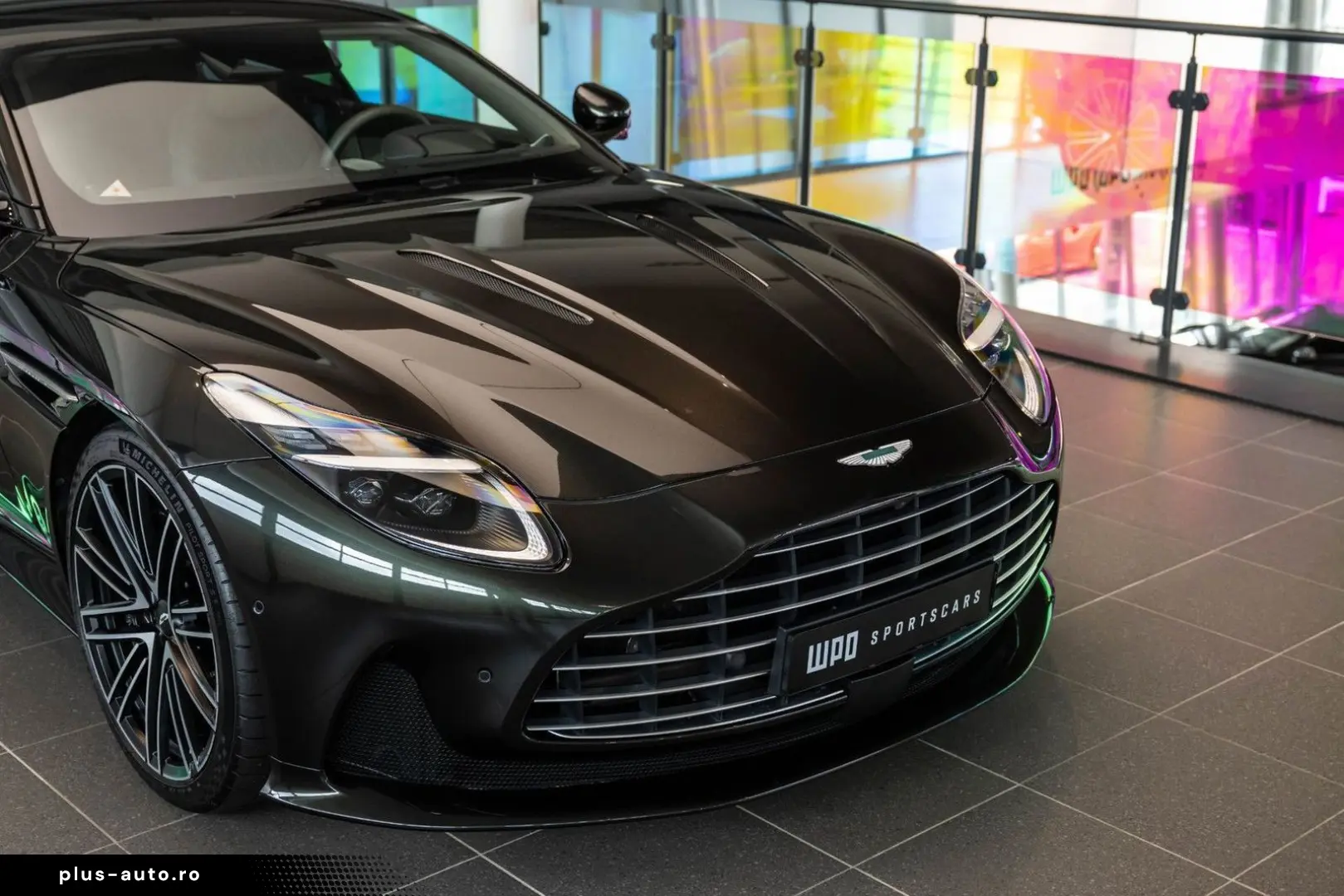 ASTON MARTIN DB12 4.0 V8