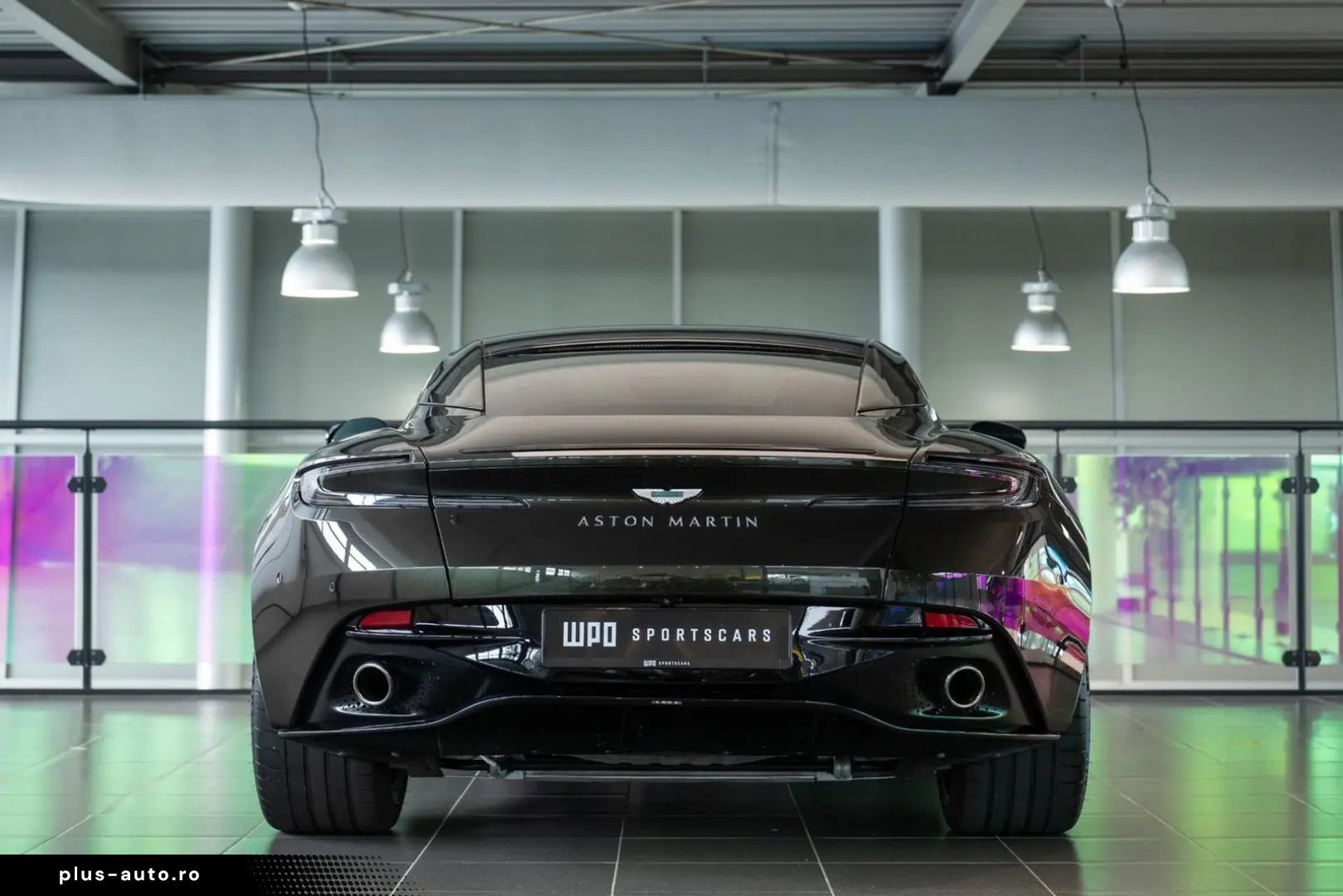 ASTON MARTIN DB12 4.0 V8