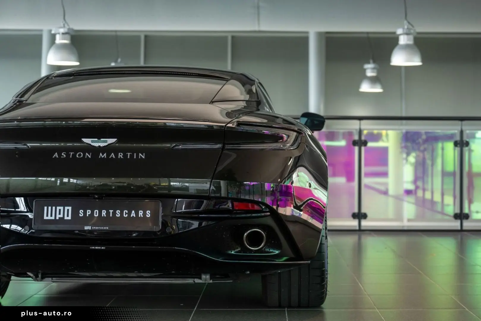 ASTON MARTIN DB12 4.0 V8