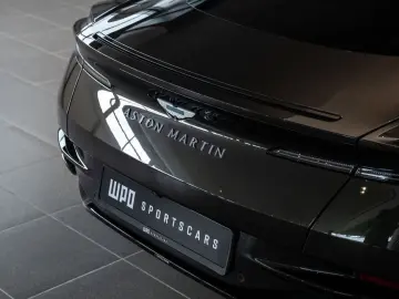 ASTON MARTIN DB12 4.0 V8