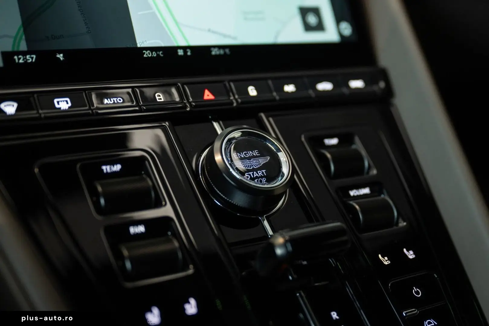 ASTON MARTIN DB12 4.0 V8