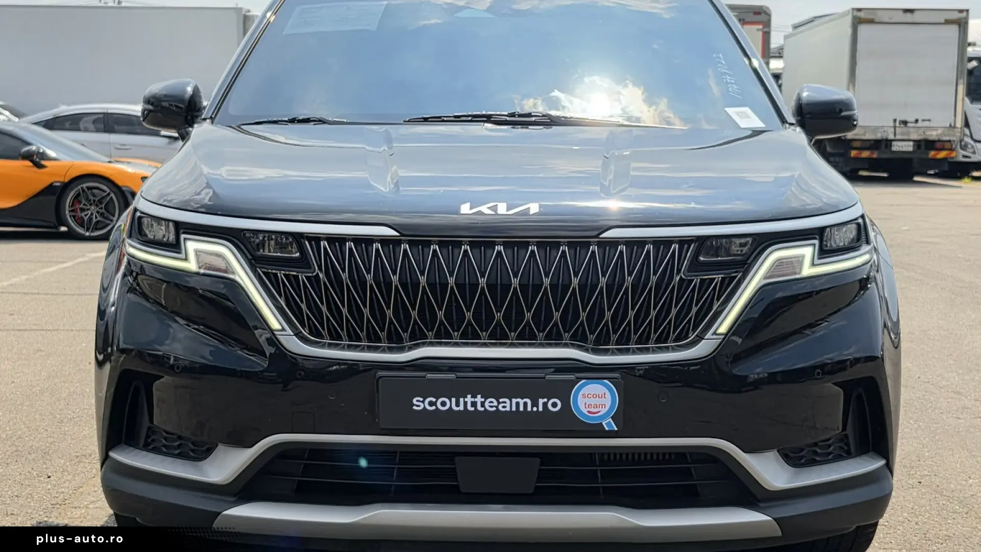 Kia carnival Prestige 2.2d 8DCT 9 locuri