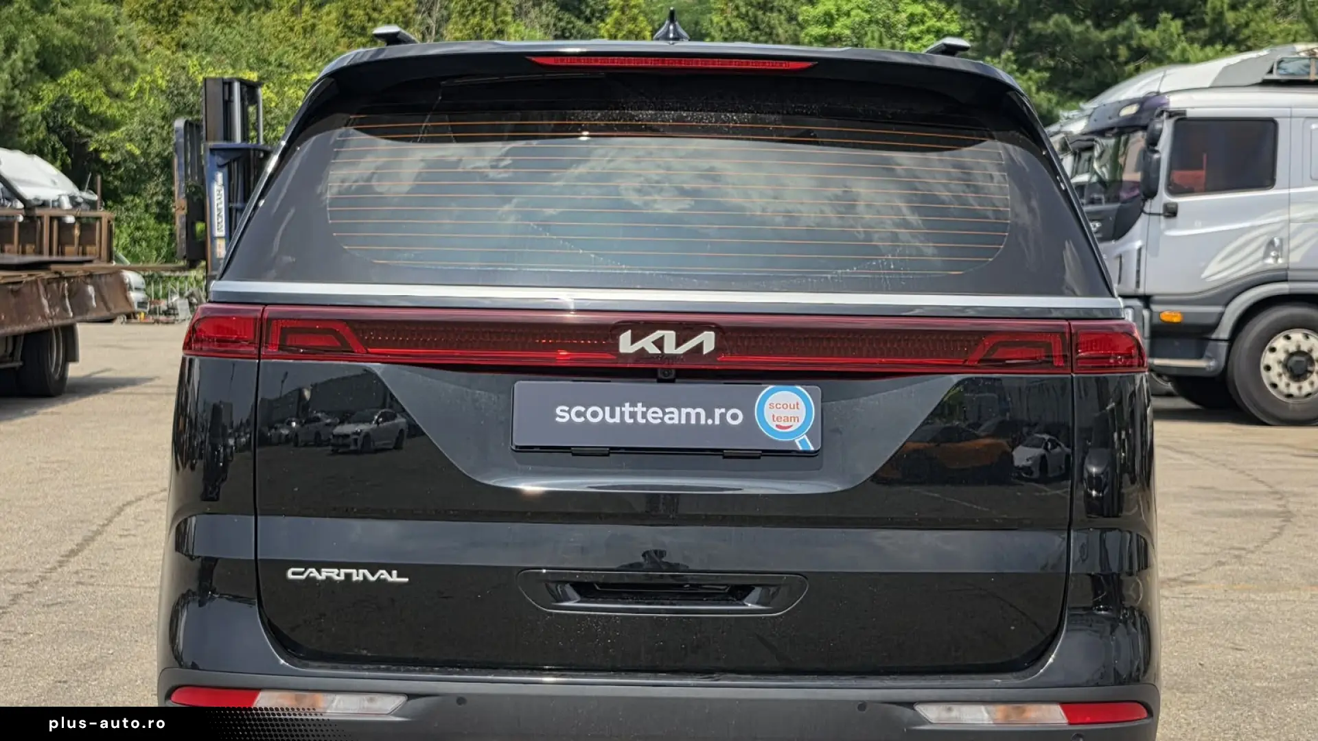 Kia carnival Prestige 2.2d 8DCT 9 locuri