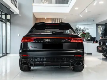 Audi RS Q8 quattro   B&O • Pano • 360  • Matrix LED • 600 CP