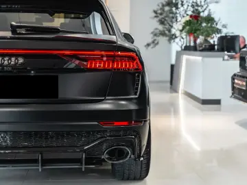 Audi RS Q8 quattro   B&O • Pano • 360  • Matrix LED • 600 CP