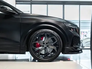 Audi RS Q8 quattro   B&O • Pano • 360  • Matrix LED • 600 CP