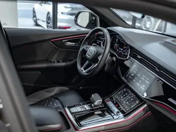 Audi RS Q8 quattro   B&O • Pano • 360  • Matrix LED • 600 CP