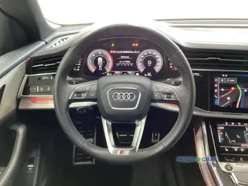 AUDI Q8 S line 50 TDI_ACC_Panoramic_HUD_AIR_Matrix_ACC