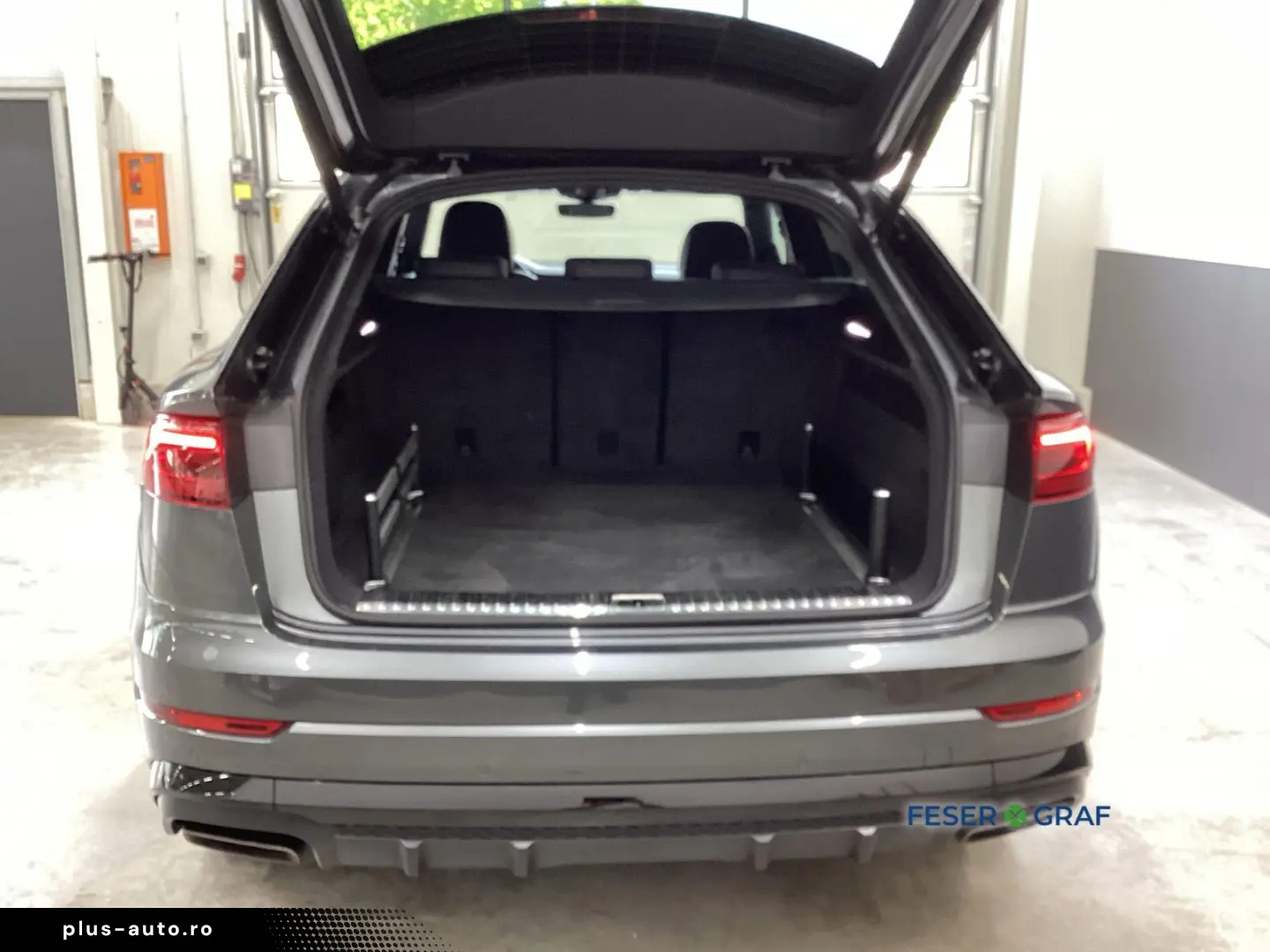 AUDI Q8 S line 50 TDI_ACC_Panoramic_HUD_AIR_Matrix_ACC