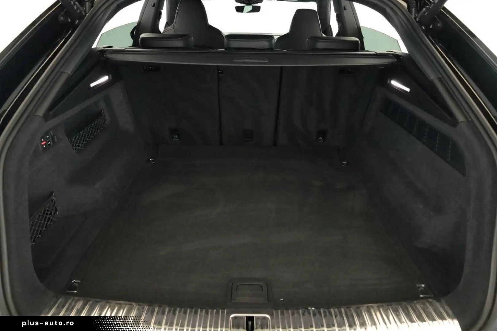 AUDI Q8 50 TDI Facelift S line_Matrix_Panoramic_ACC
