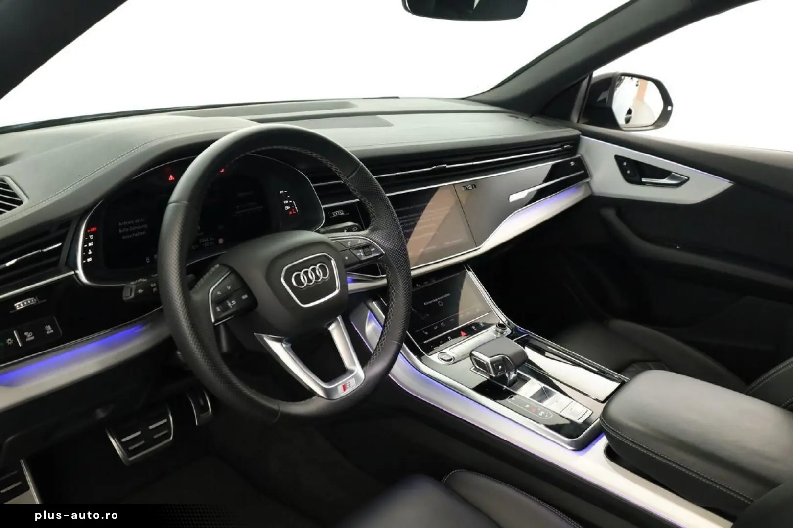 AUDI Q8 50 TDI Facelift S line_Matrix_Panoramic_ACC