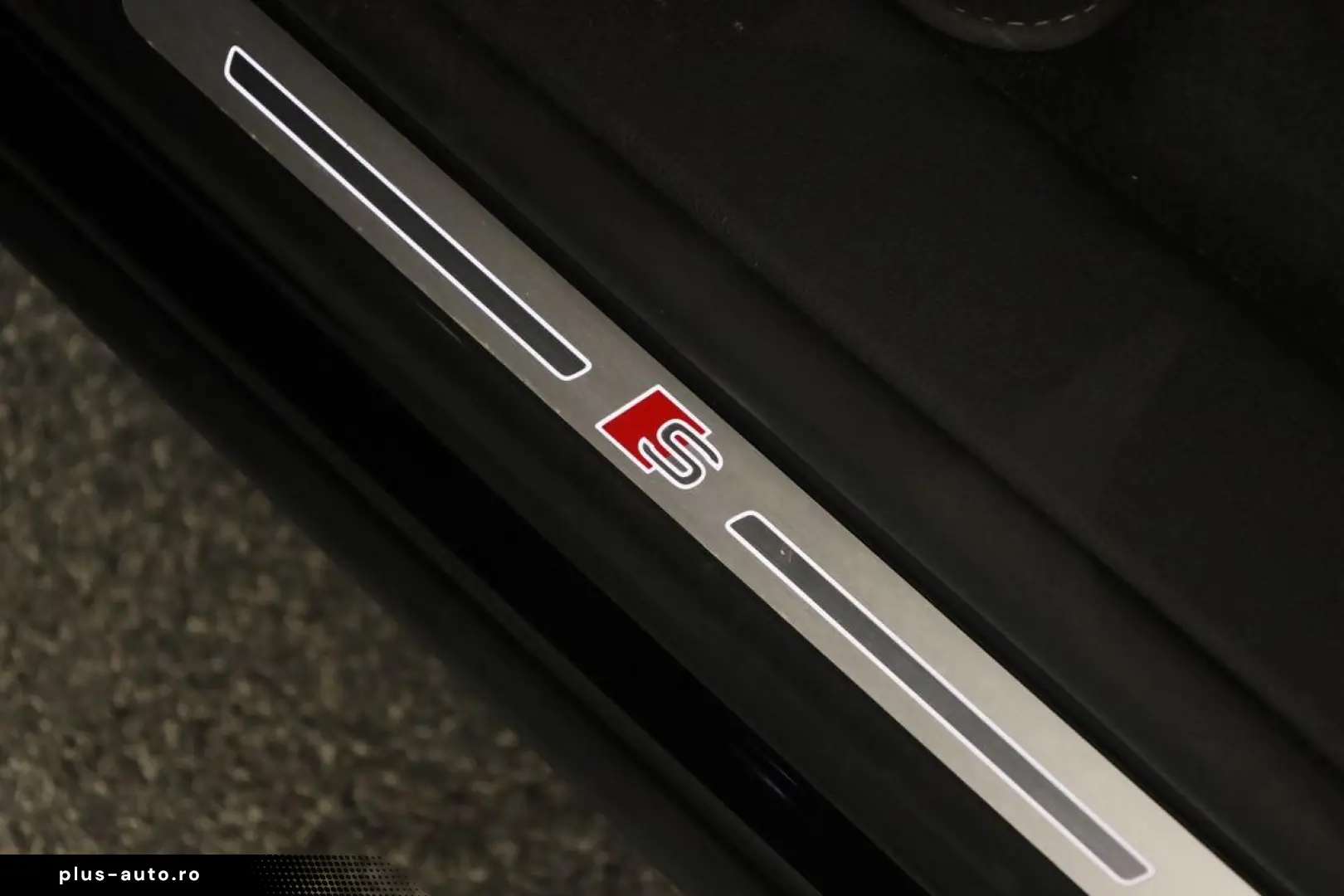 AUDI Q8 50 TDI Facelift S line_Matrix_Panoramic_ACC