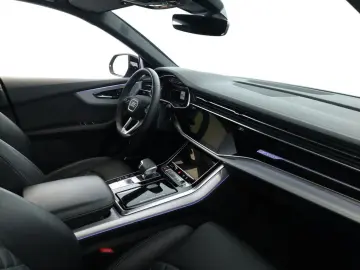 AUDI SQ8 TFSI Facelift_Matrix_Panoramic_B&O_ACC