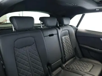 AUDI SQ8 TFSI Facelift_Matrix_Panoramic_B&O_ACC