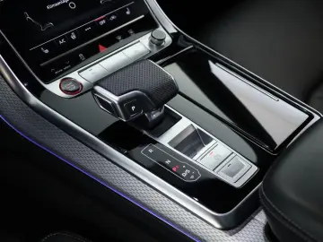 AUDI SQ8 TFSI Facelift_Matrix_Panoramic_B&O_ACC