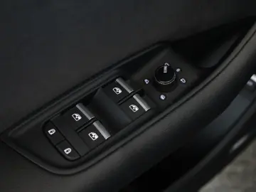 AUDI SQ8 TFSI Facelift_Matrix_Panoramic_B&O_ACC