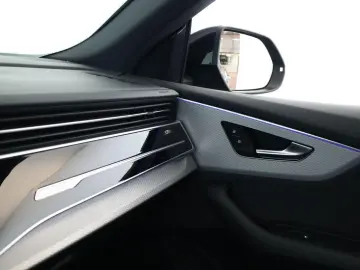 AUDI SQ8 TFSI Facelift_Matrix_Panoramic_B&O_ACC