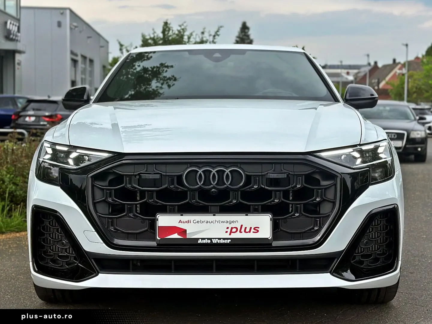 AUDI SQ8 TFSI Quattro_Panoramic_B&O_HUD