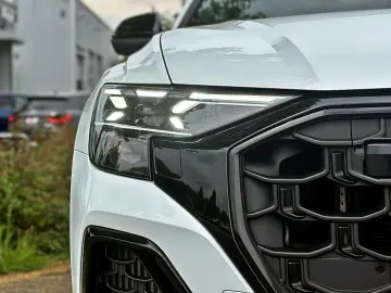 AUDI SQ8 TFSI Quattro_Panoramic_B&O_HUD